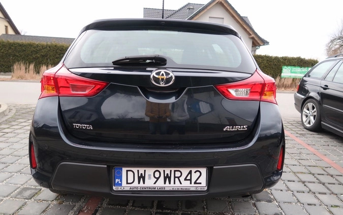 Toyota Auris cena 34000 przebieg: 110000, rok produkcji 2013 z Wrocław małe 407